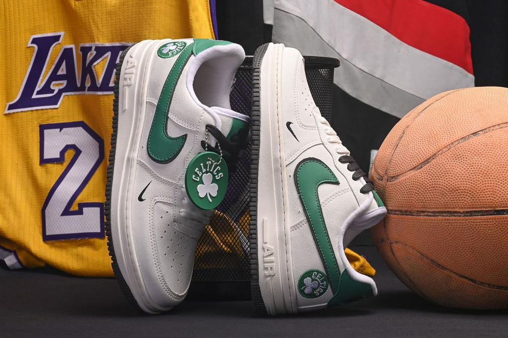 Tênis Air Force 1 x NBA